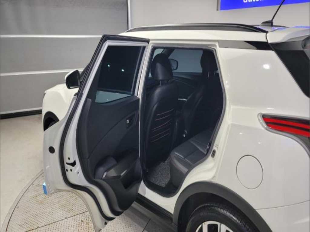 Ssangyong Tivoli - Vista 5