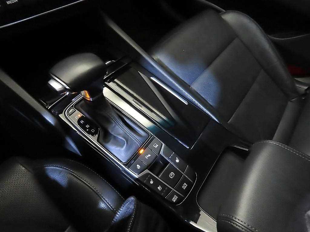 KIA K7 - Vista 12