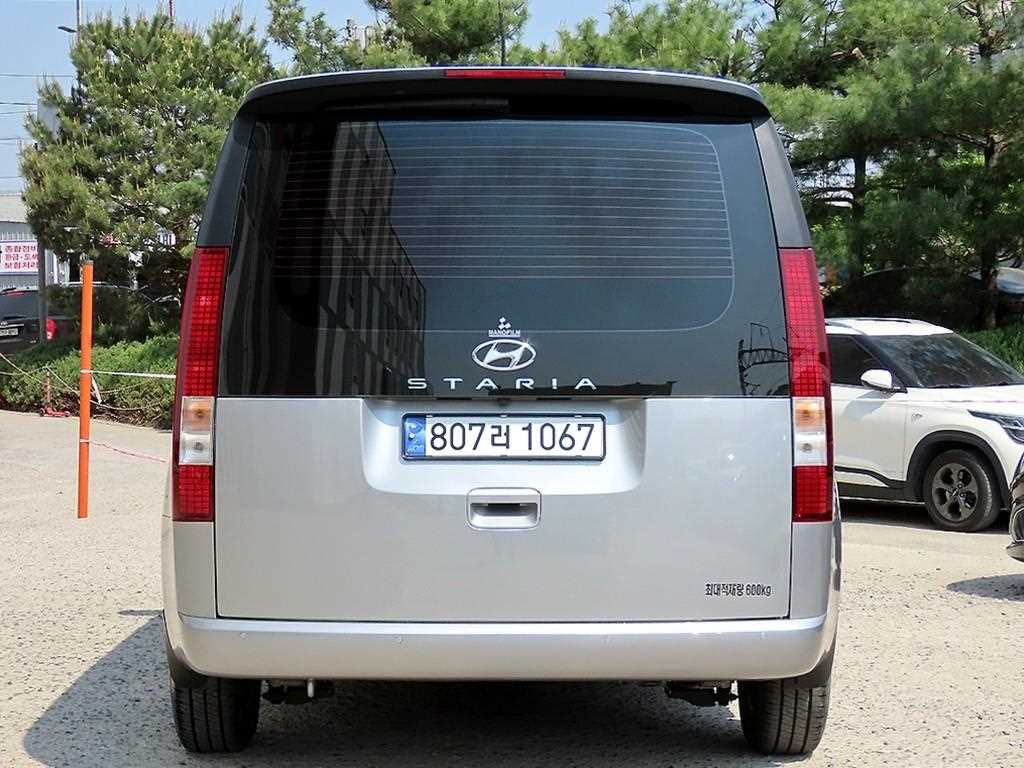 HYUNDAI Staria - Vista 4