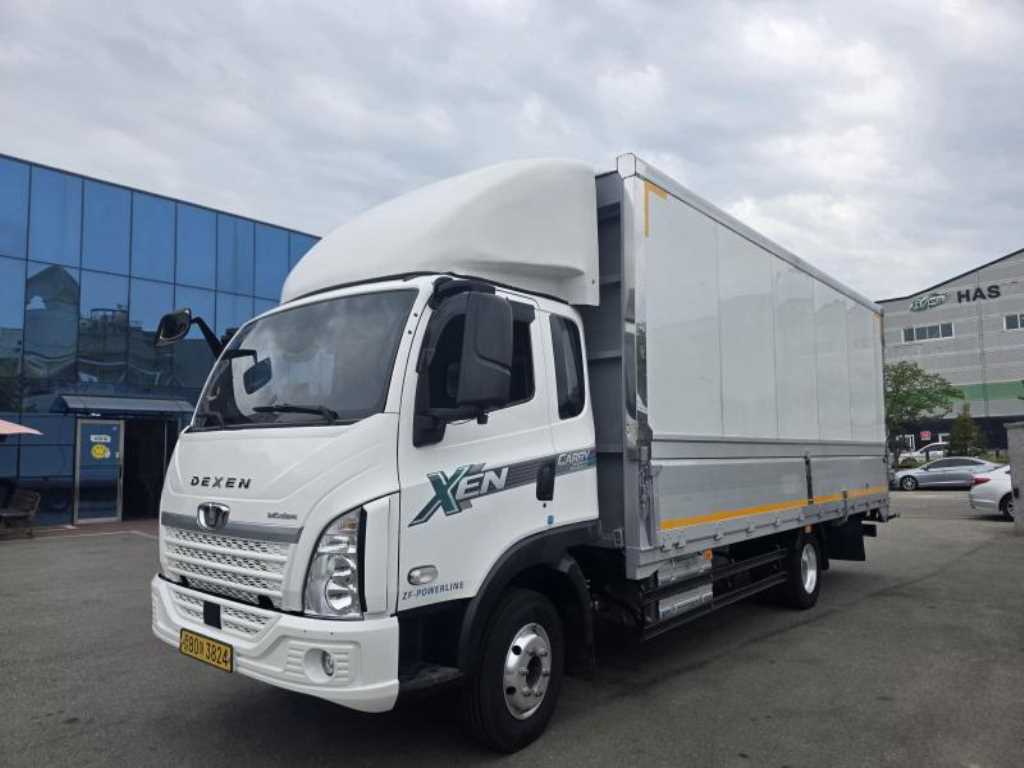 medium and large cargo truck - Vista 3