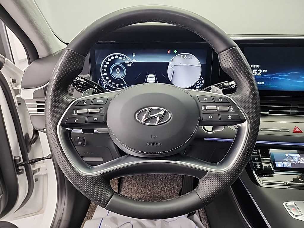 HYUNDAI Grandeur - Vista 9