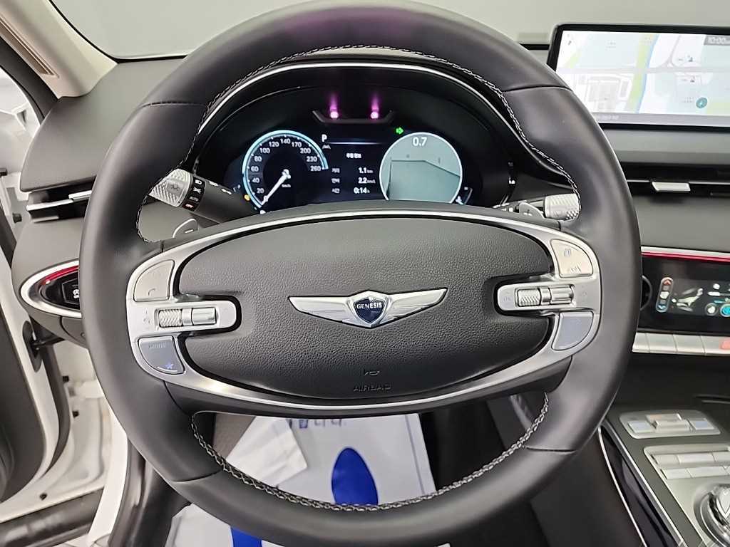 Genesis GV70 - Vista 9