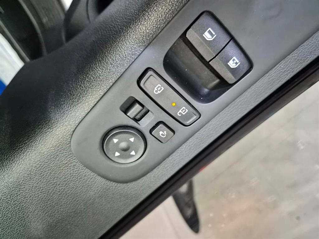 HYUNDAI Staria - Vista 12