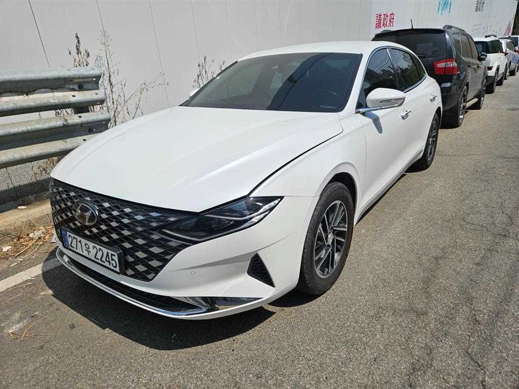 HYUNDAI Grandeur - Vista 2