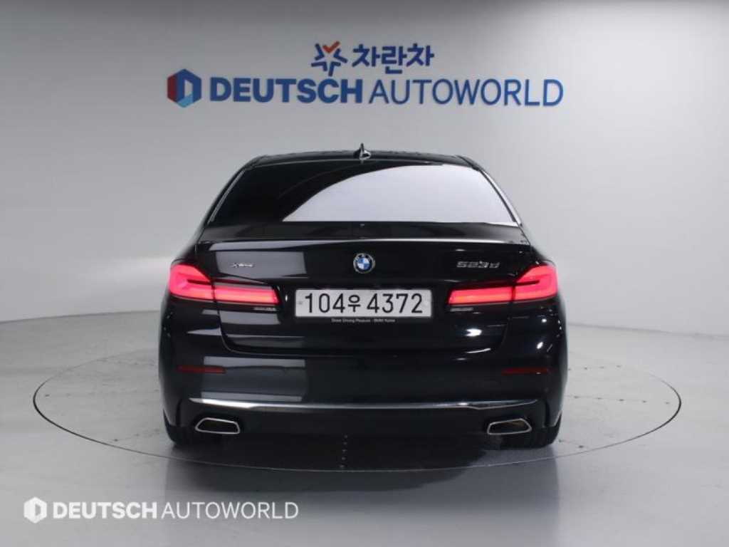BMW 5 Series - Vista 4