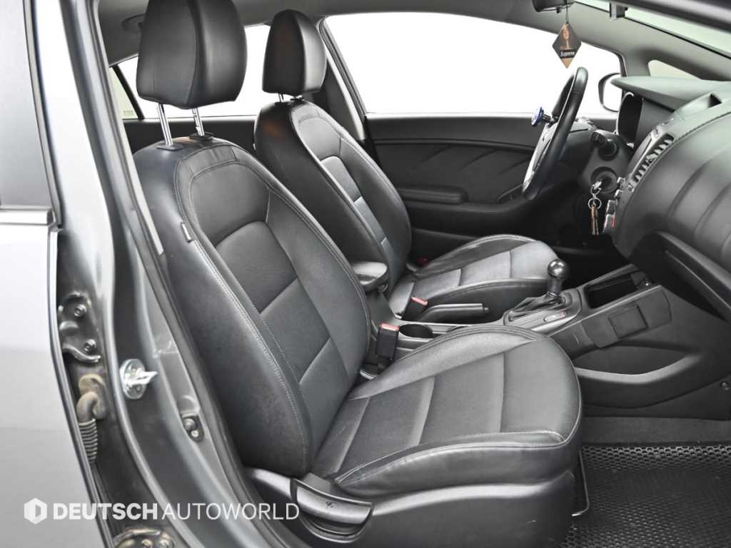 KIA K3 - Vista 10