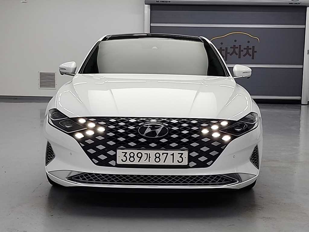 HYUNDAI Grandeur - Vista 2