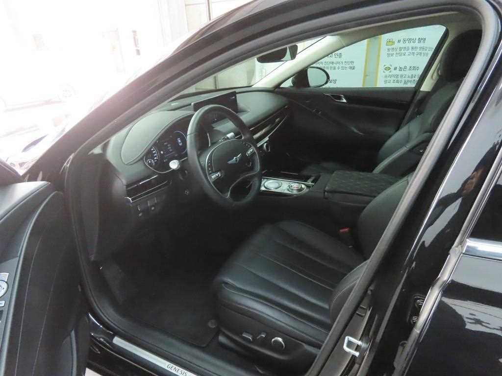 Genesis G80 - Vista 5
