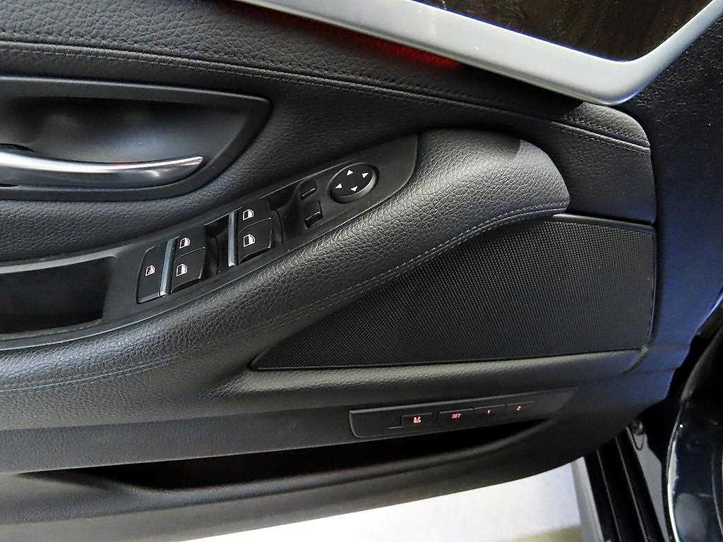 BMW 5 Series 2016 Negro - Importación desde Corea - HF Imports Iquique - Foto 13