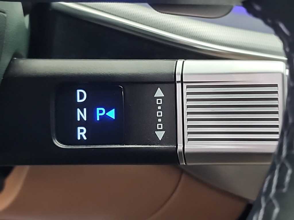 HYUNDAI Grandeur - Vista 8