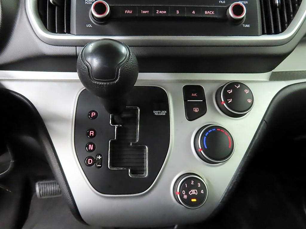 KIA Ray - Vista 10