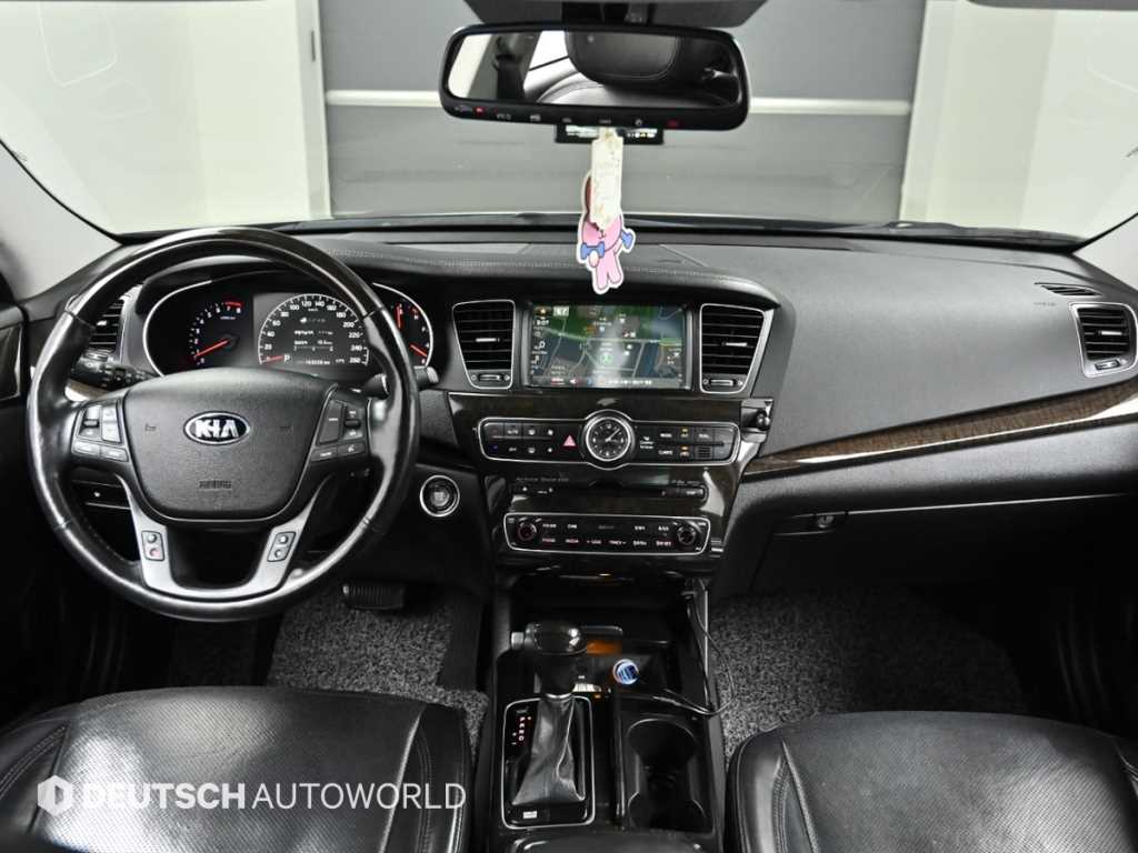 KIA K7 - Vista 8