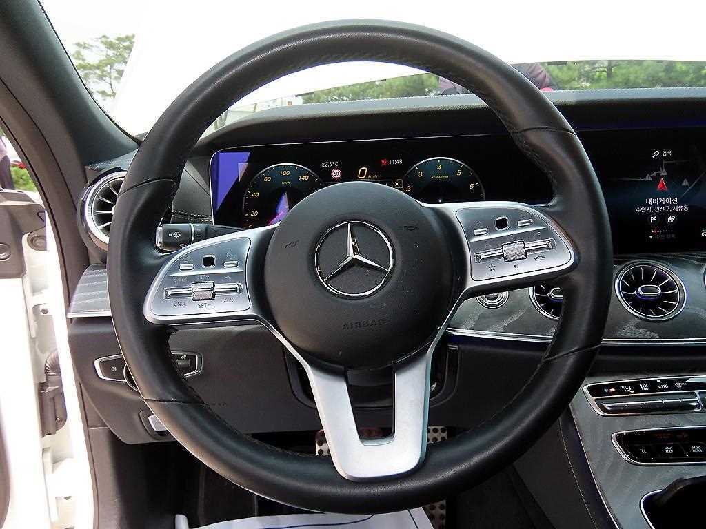 Mercedes Benz CLS Class - Vista 8