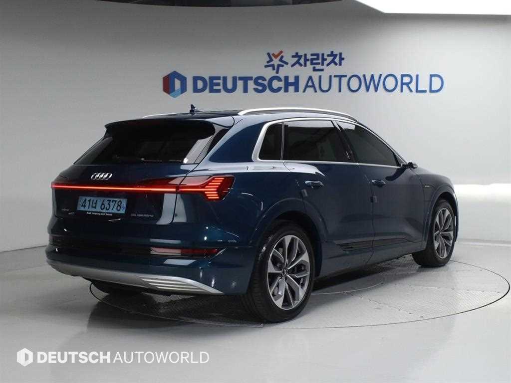 Audi e-Tron - Vista 2