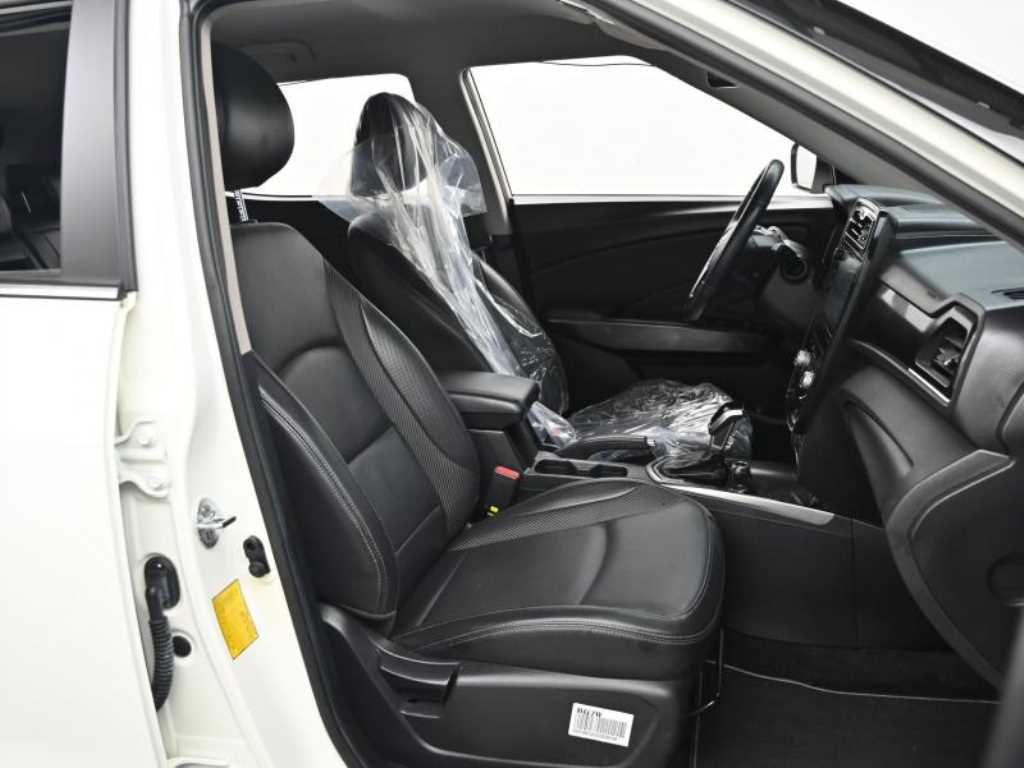 Ssangyong Tivoli - Vista 10
