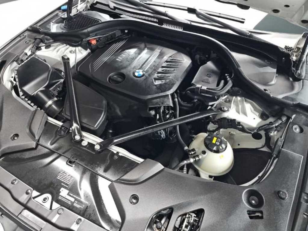 BMW 5 Series 2018 Blanco - Importación desde Corea - HF Imports Iquique - Foto 19