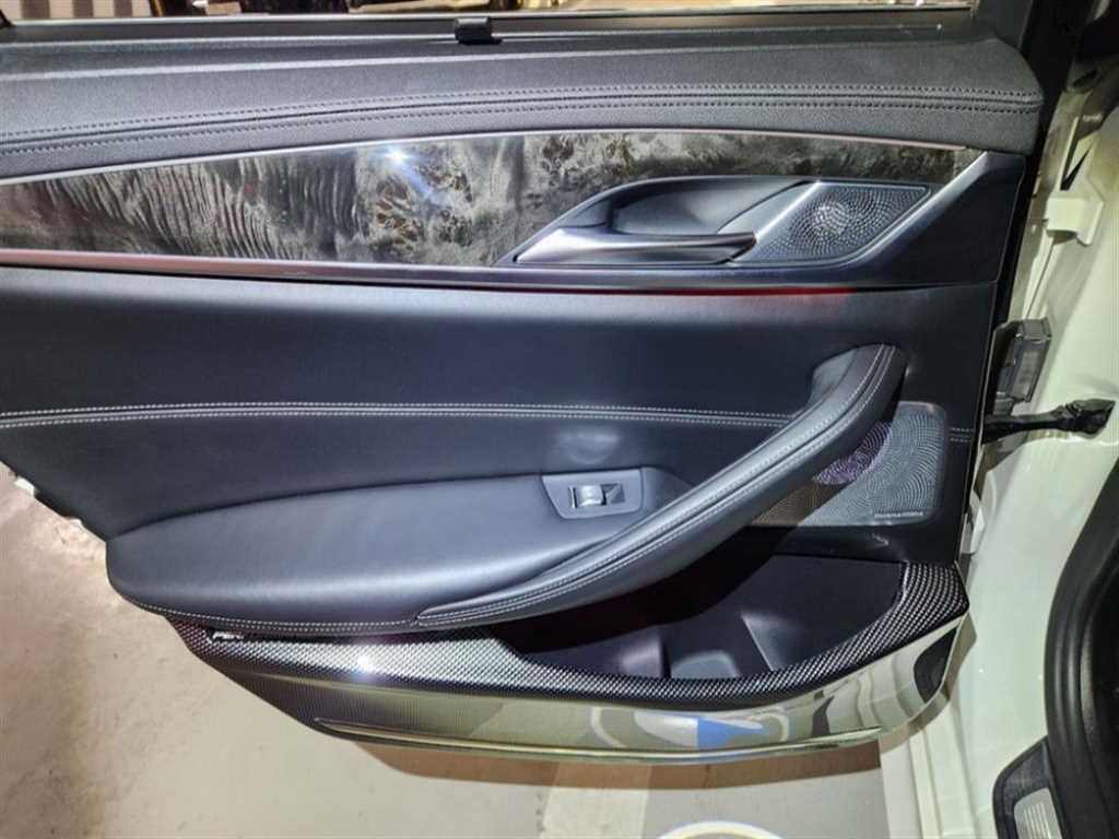 BMW 5 Series 2018 Blanco - Importación desde Corea - HF Imports Iquique - Foto 19