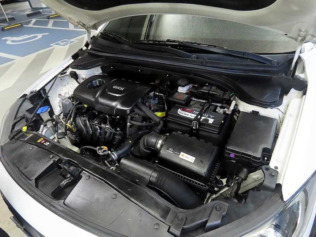 HYUNDAI Avante 2017 Blanco - Importación desde Corea - HF Imports Iquique - Foto 19