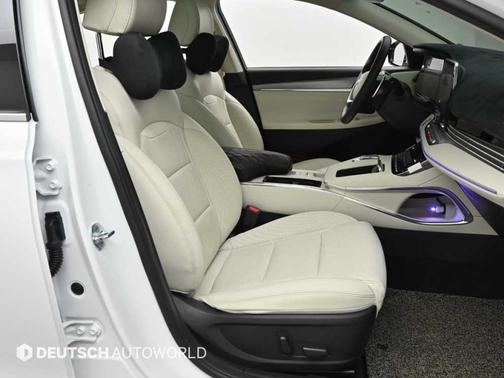 HYUNDAI Grandeur - Vista 10