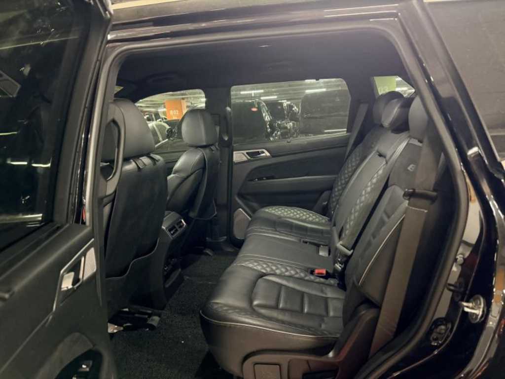 Ssangyong Rexton - Vista 7