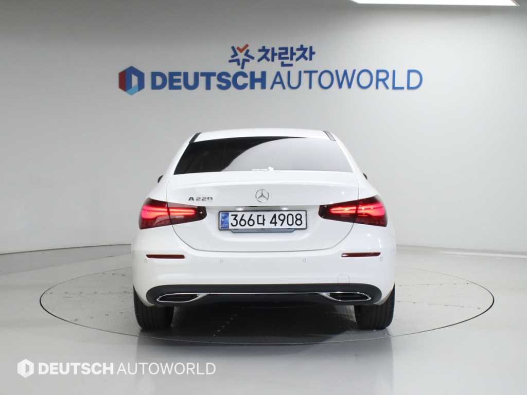 Mercedes Benz A Class - Vista 4