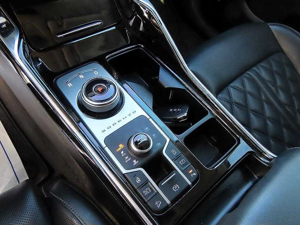 KIA Sorento - Vista 11