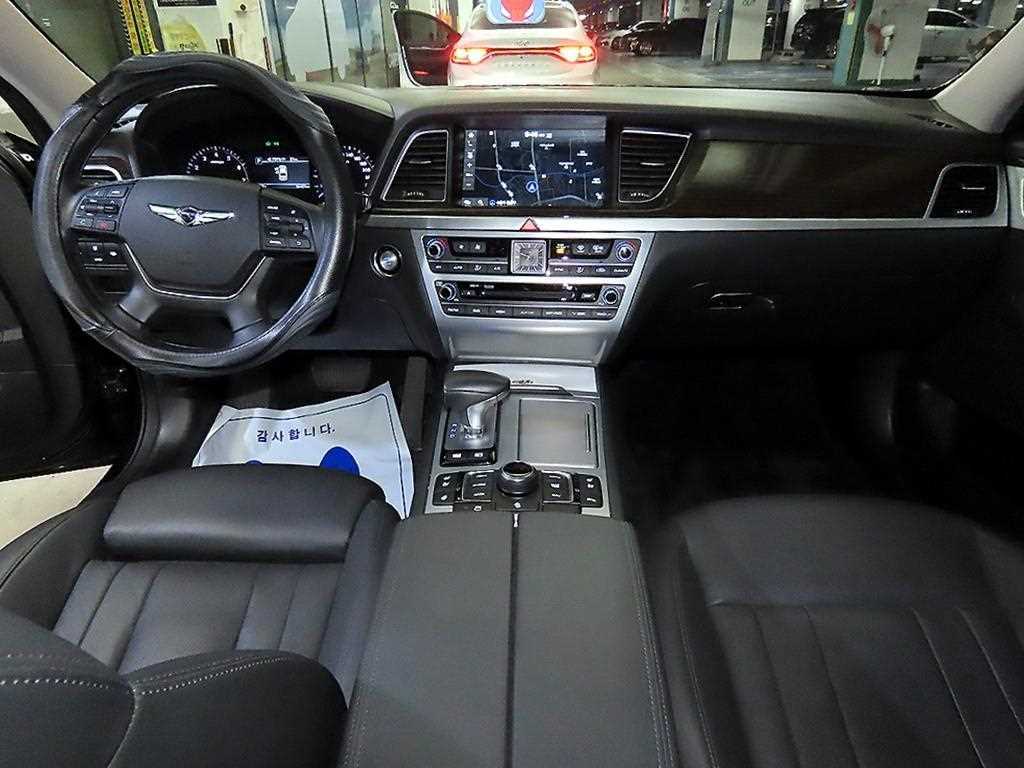 Genesis G80 - Vista 9