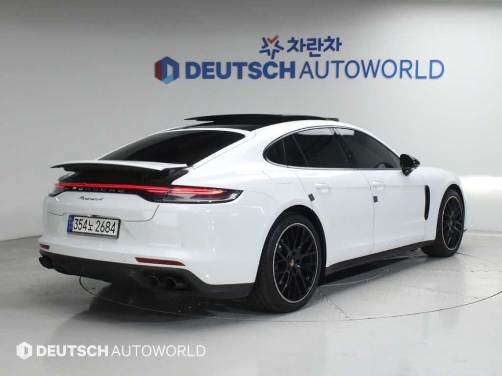 Porsche Panamera - Vista 2