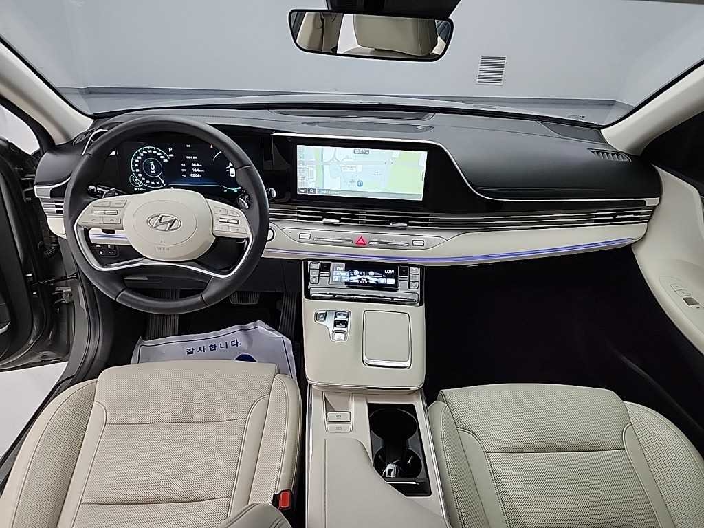 HYUNDAI Grandeur - Vista 7