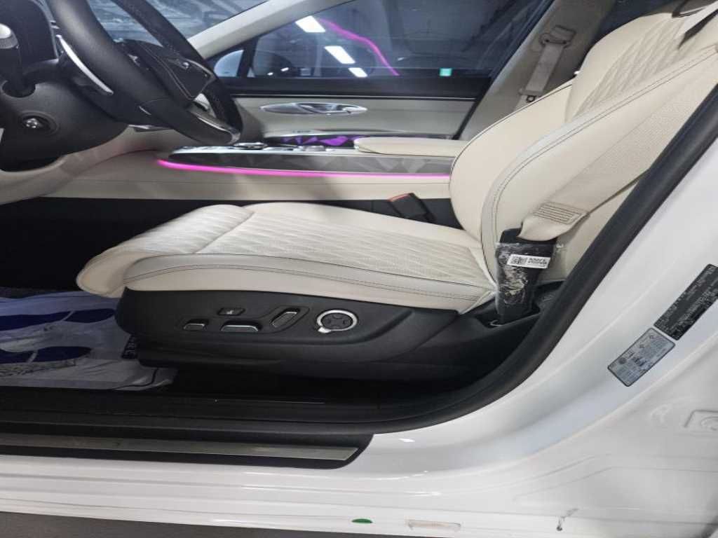Genesis GV70 2024 Blanco - Importación desde Corea - HF Imports Iquique - Foto 13