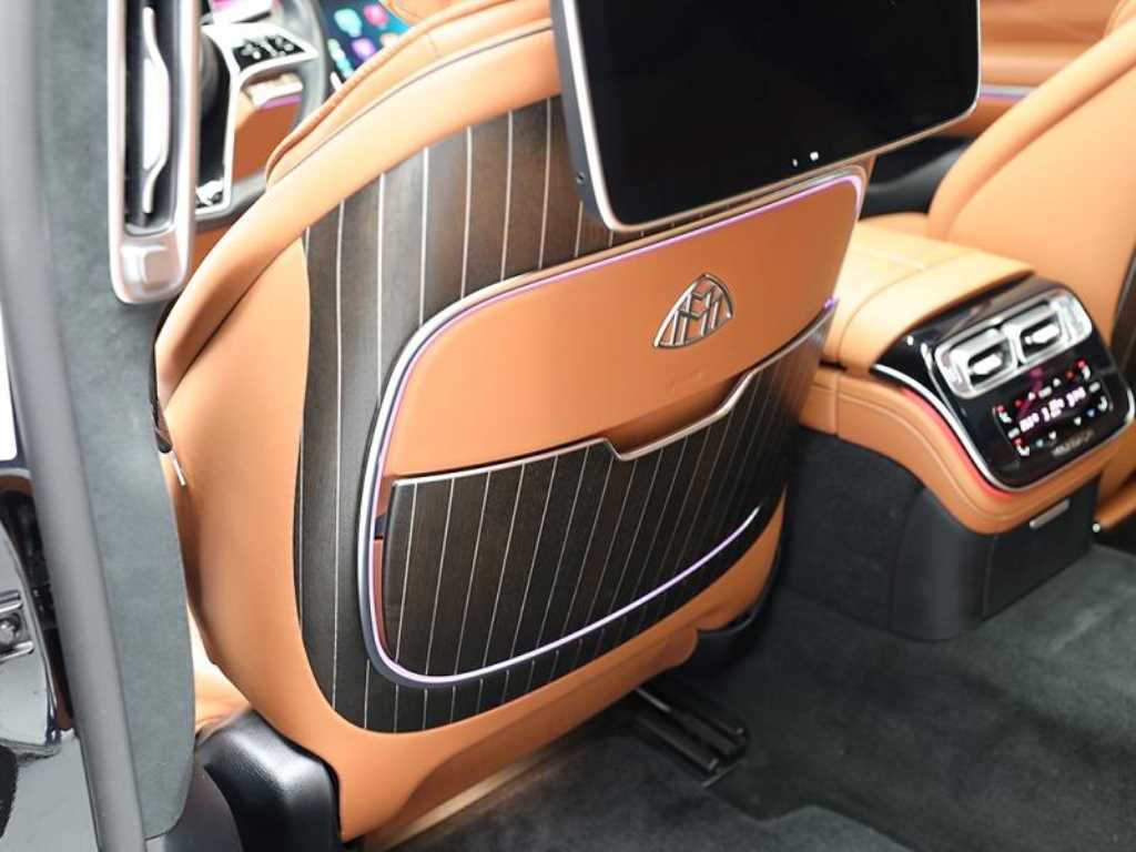 Mercedes Benz S Class - Vista 10