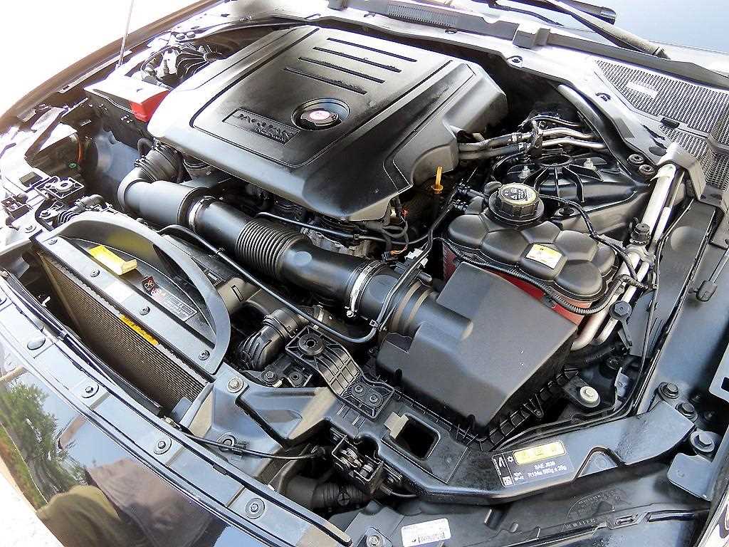 Jaguar XF 2017 Negro - Importación desde Corea - HF Imports Iquique - Foto 19