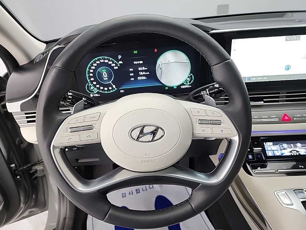 HYUNDAI Grandeur - Vista 9