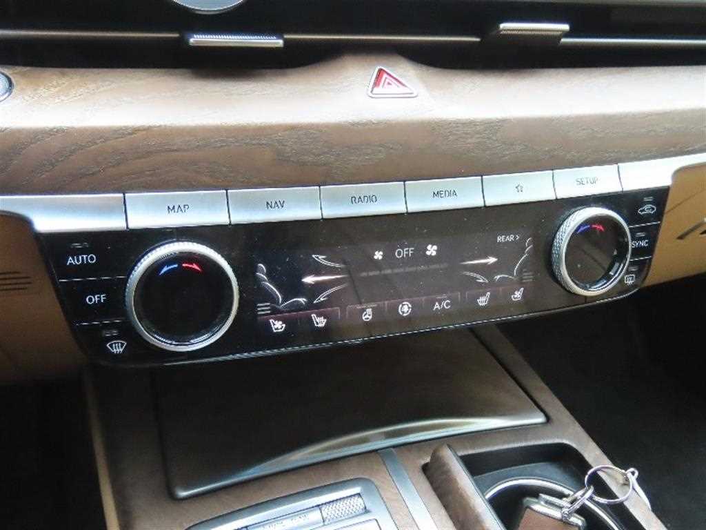 Genesis G80 - Vista 7