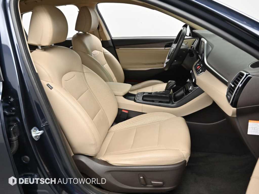 HYUNDAI Grandeur - Vista 10