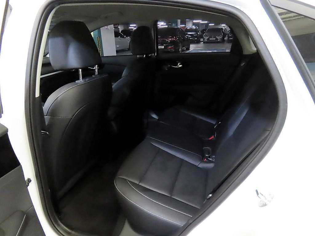 KIA K3 - Vista 6