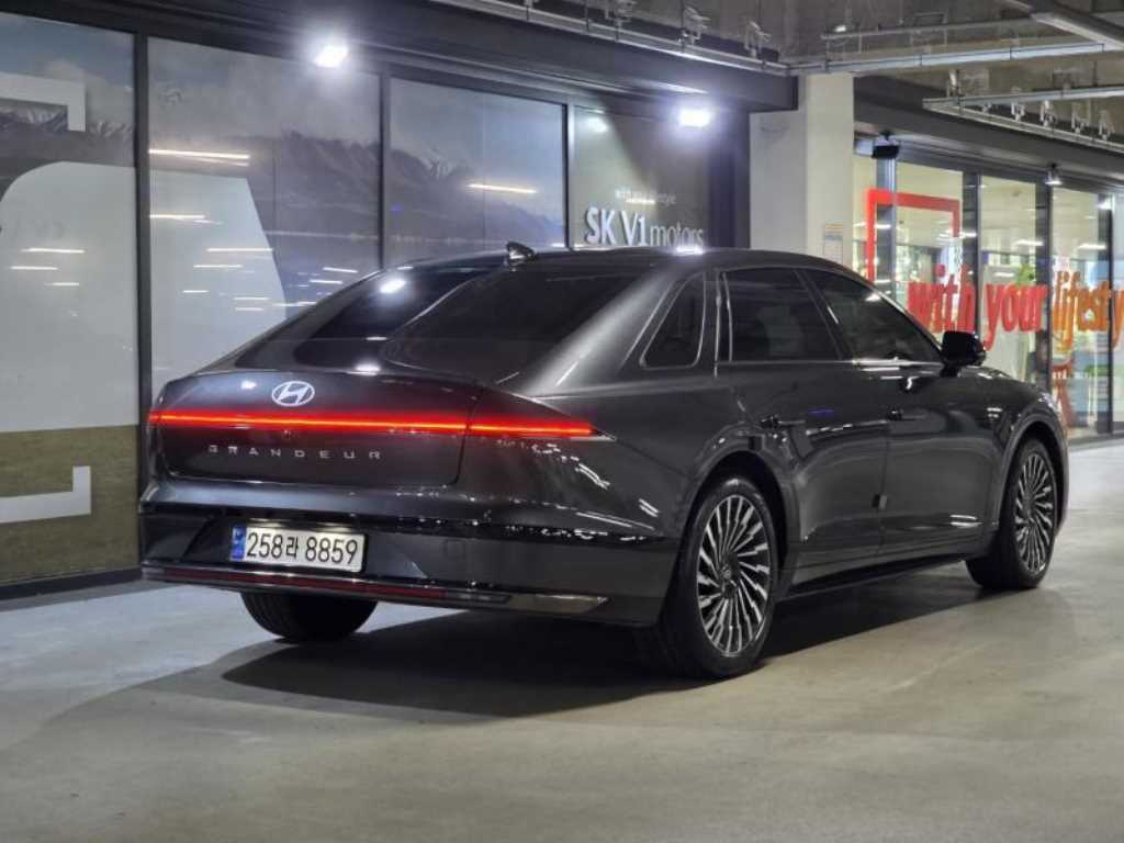 HYUNDAI Grandeur - Vista 4