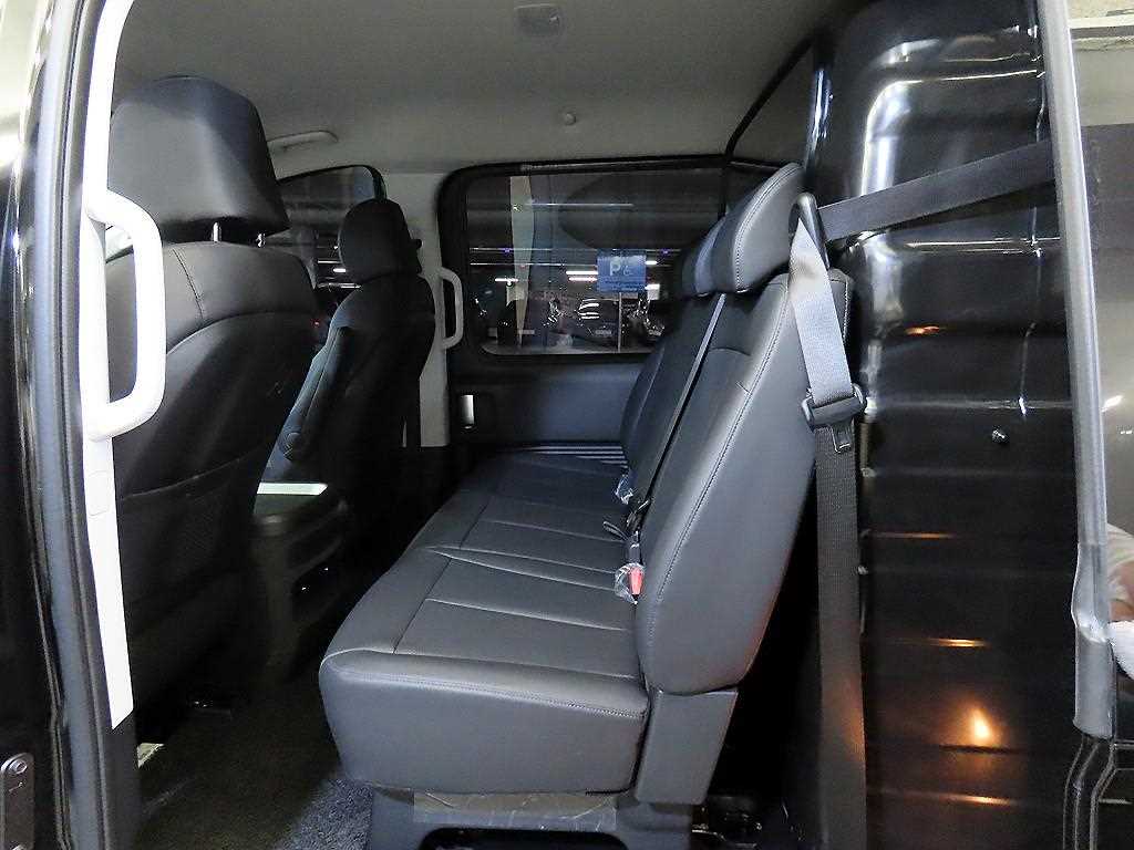 HYUNDAI Staria - Vista 7