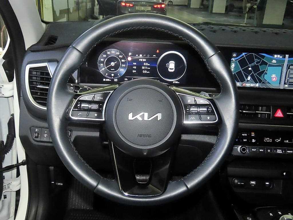 KIA Seltos - Vista 8