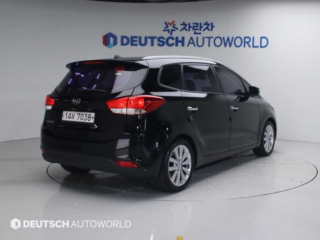 KIA Carens - Vista 2
