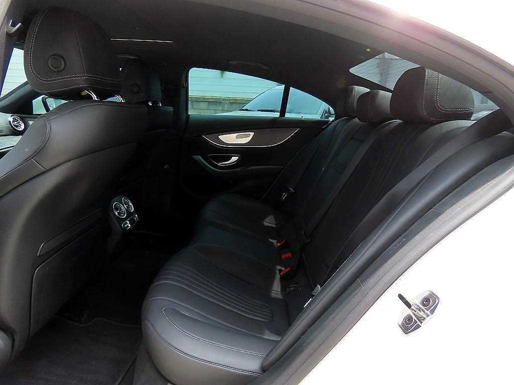 Mercedes Benz CLS Class - Vista 6