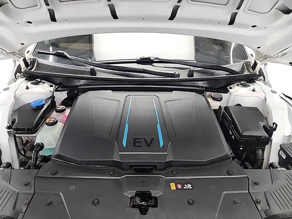 HYUNDAI Ioniq 5 - Vista 5