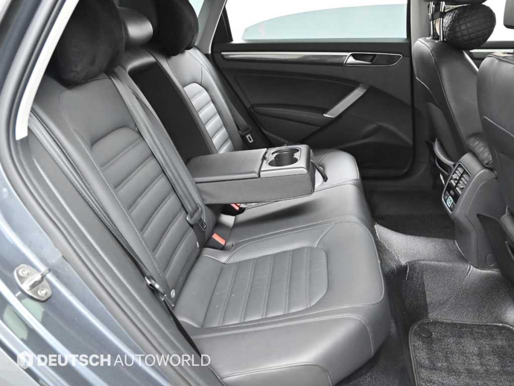 Volkswagen Passat - Vista 12