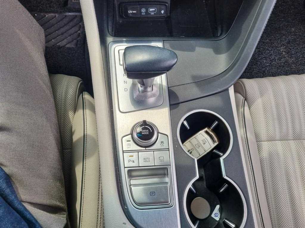 Genesis G70 - Vista 6