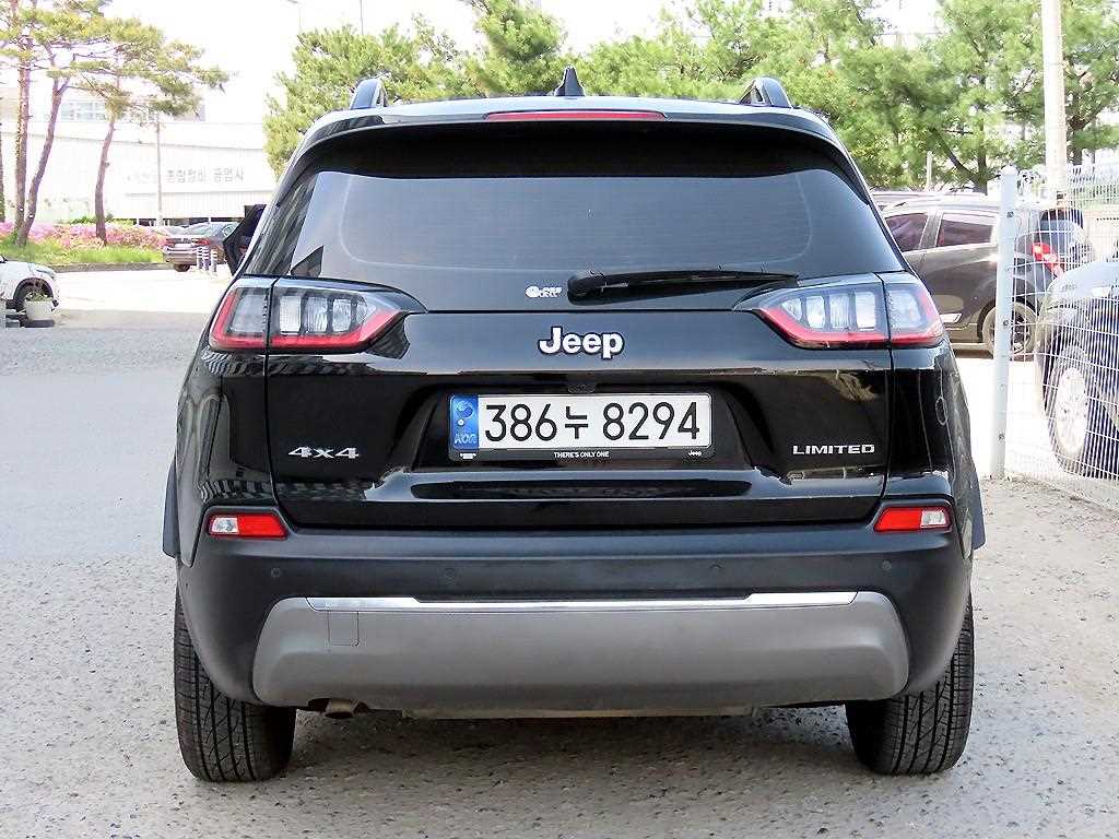 Jeep Cherokee - Vista 4