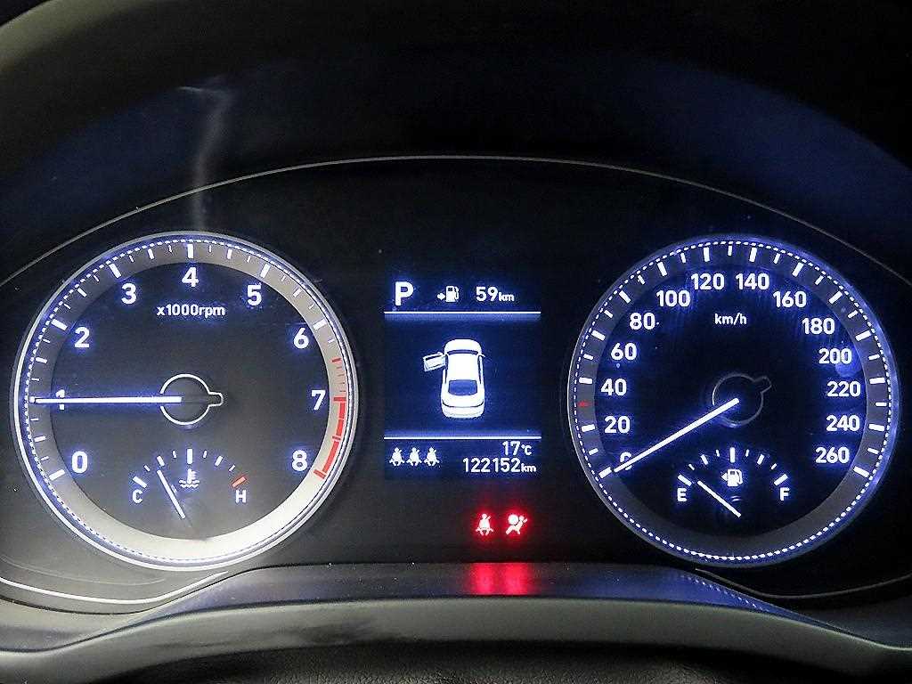 HYUNDAI Grandeur - Vista 8