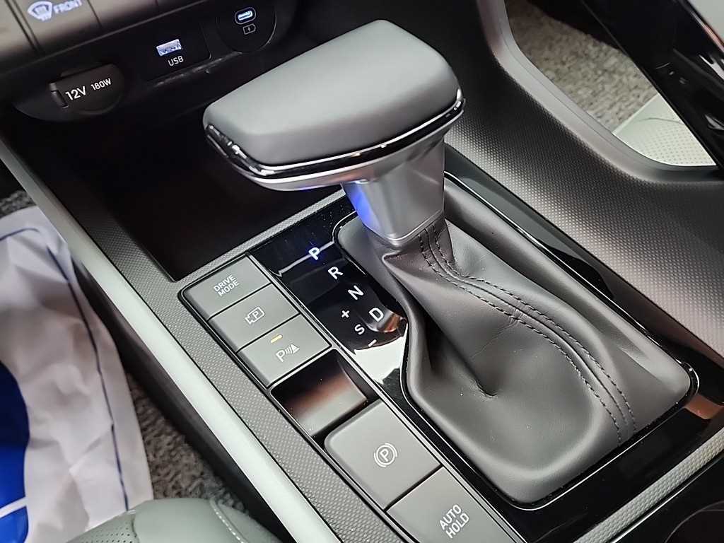 HYUNDAI Avante - Vista 8