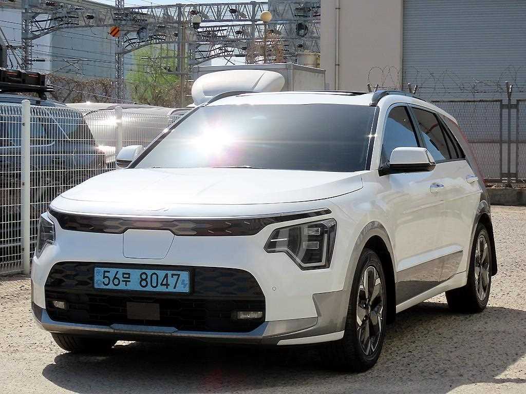 KIA Niro 2023 Blanco - Importación desde Corea - HF Imports Iquique - Foto 1