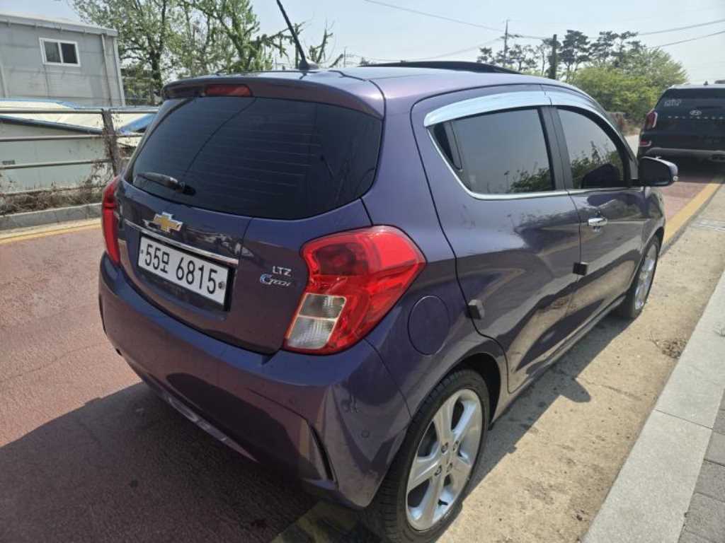 Chevrolet Spark - Vista 5