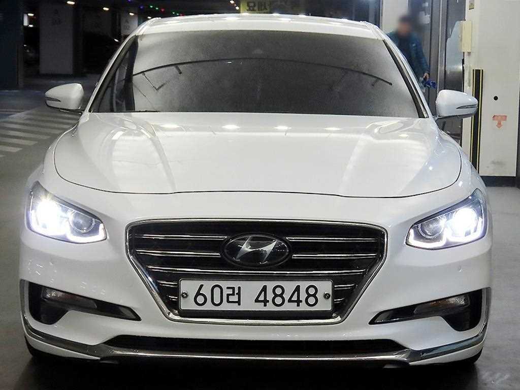 HYUNDAI Grandeur - Vista 2